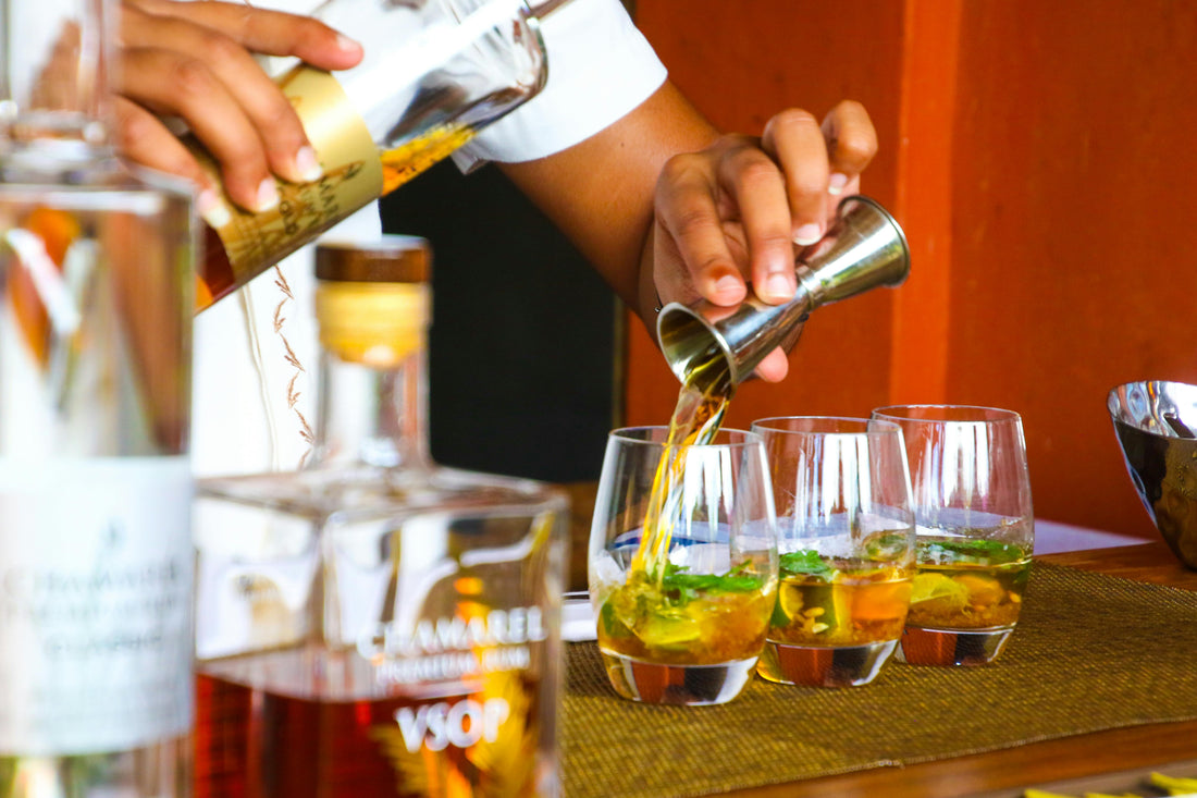 So mixt du den perfekten Longdrink – Tipps vom Profi